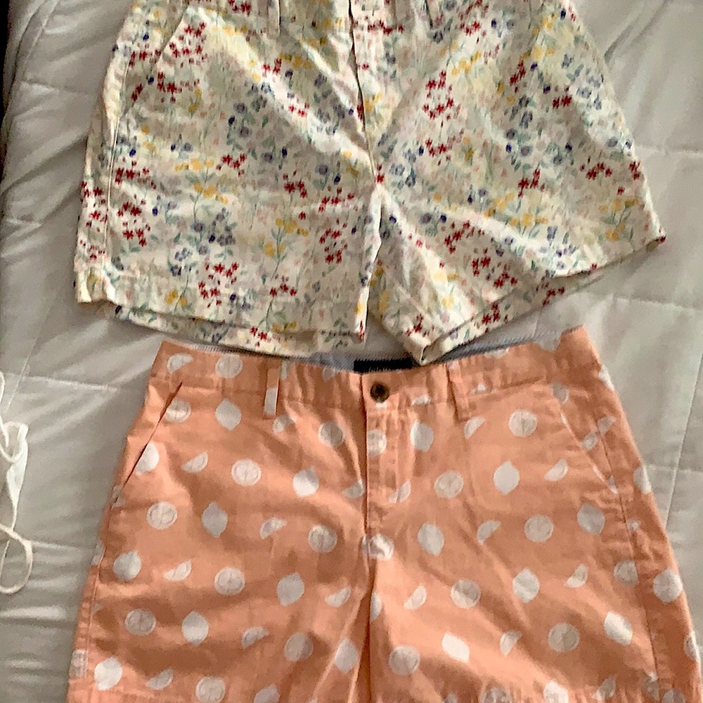 Set of 2 Old Navy shorts size 6
